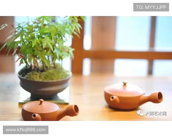 《浮沉》:职场浮沉录,人生百味尝 《浮沉》:职场浮沉录,人生百味尝